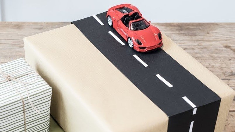 how to gift wrap a big toy car